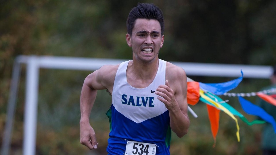 Dan Donnelly leads the Salve Regina men's cross country team as captain in 2018. (Photo by Jen McGuinness)