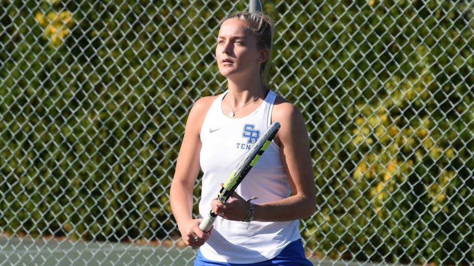 Salve Regina swept Mills College 9-0 in non-conference action to wrap up the fall season (Photo by Andrew Pezzelli).