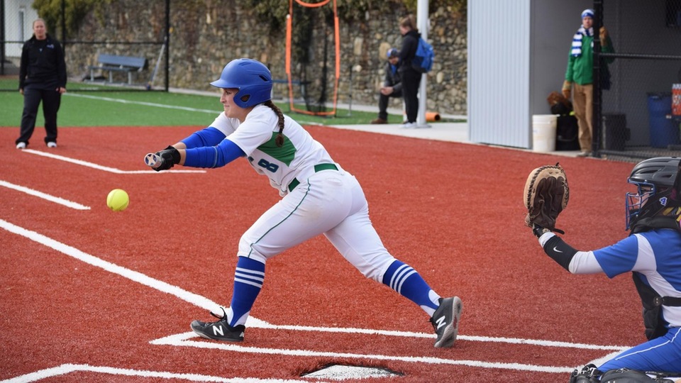 Francesca Galeazzi went 3-for-3 in the nightcap as Salve Regina swept Western New England at Toppa Field. (Photo by Jennie O'Connell '19)