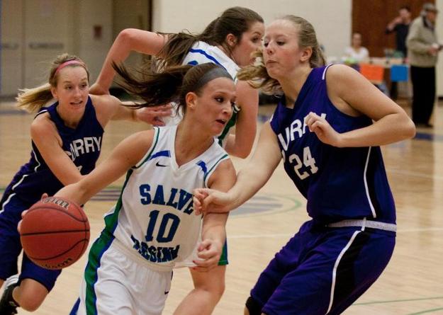 Meaghan Harden led all players with 23 points in Salve Regina's semifinal loss at University of New England. The sophomore now has 993 career points. (Photo by Rob McGuinness)