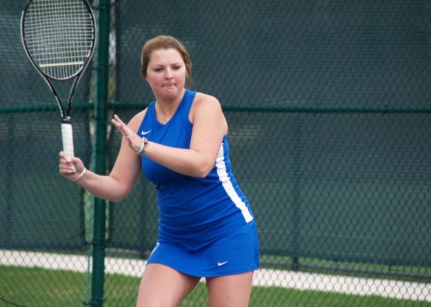 Shannon O'Brien finished her intercollegiate career posting two victories in a dual match. She paired with first-year Isabelle Weatherby for an 8-0 doubles win then took to the singles courts for a 6-1,6-2 victory.