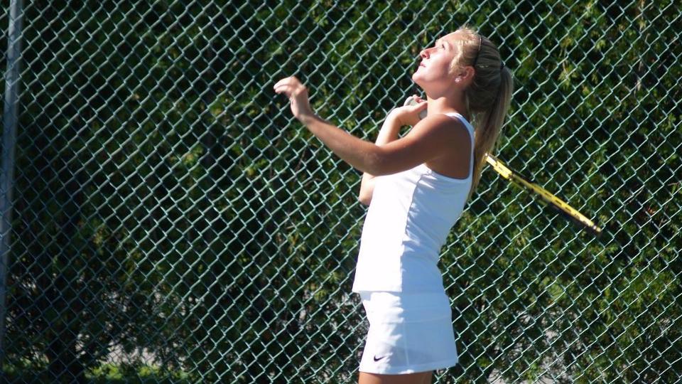 Abigail Packard won her third straight singles match on Tuesday for the Seahawks (Photo by Ed Habershaw).