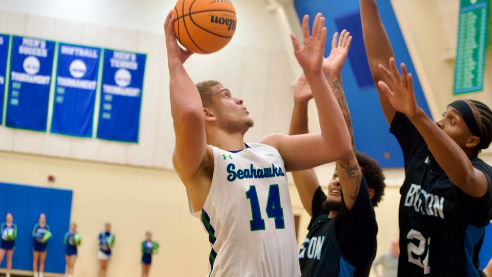 Salve Regina mounted a second-half comeback but fell short versus Colby.