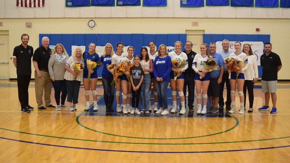 Lauren Ahlholm, Meaghan Corkery, Madison Lee, Morgan Lee, Kate Murphy, and Katelyn O'Brien comprise the Class of 2023 for the Seahawks (Photo by Andrew Pezzelli).